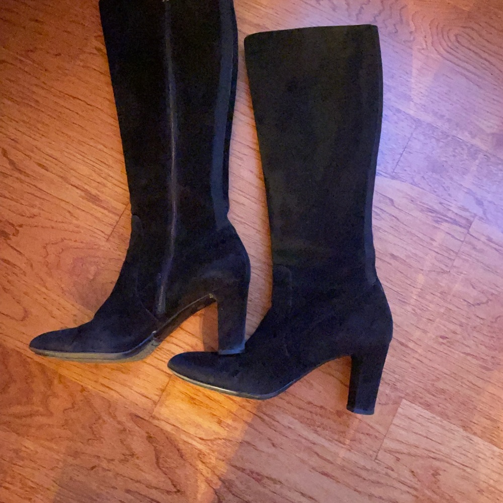 Aquatalia Black Suede Heeled Boots